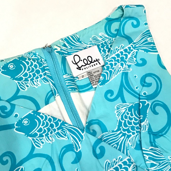 MOVÍNG SALE; ALL MUST GO!!! Lilly Pulitzer V-Neck Shift Dress - Size 2 - Picture 3 of 6